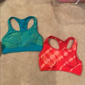 2 Comfy sports bras